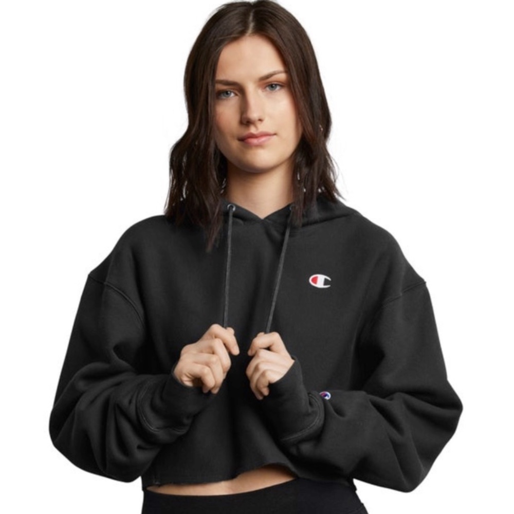 Black cropped champion hoodie